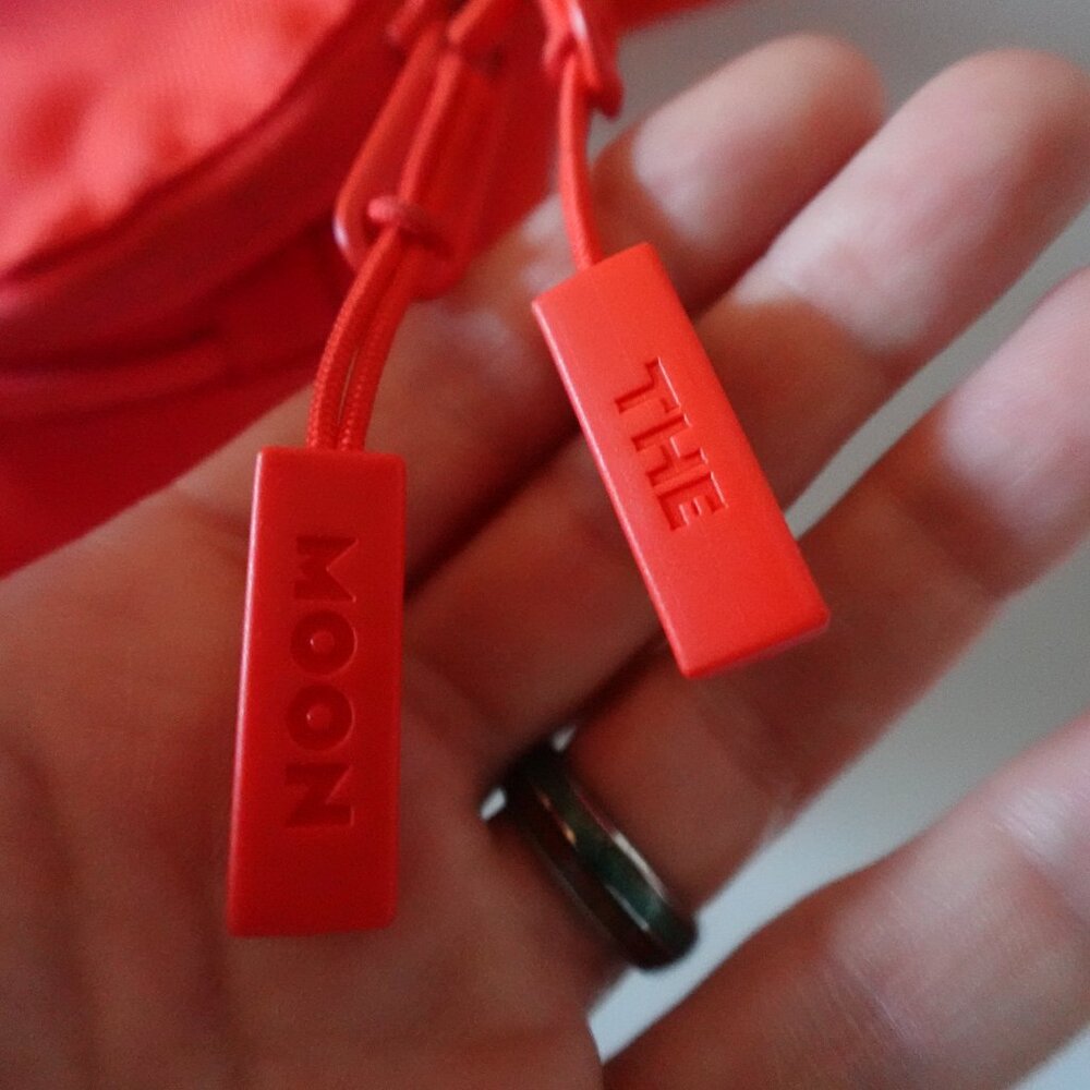 Baboon to the Moon Full Size Fanny Pack 3L Women's Crossbody Belt Bag Red - Picture 6 of 9